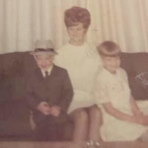 Meet your Posher, Connie